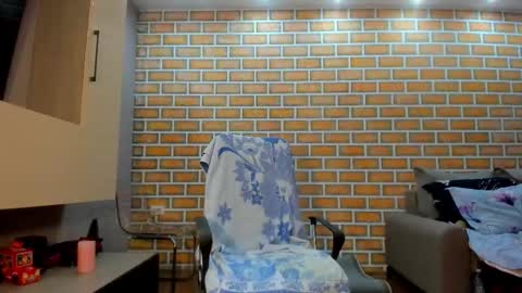 Snapshot of 00hottits1991 chatting on November 15, 4:03 pm Anna online show from November 15, 4:03 pm