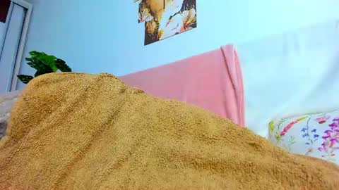 00ingrid00 online show from June 15, 5:37 pm