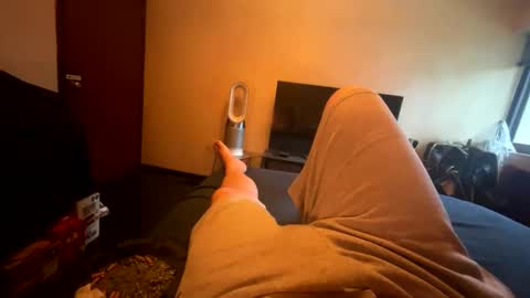 010_uwu online show from April 20, 11:06 pm