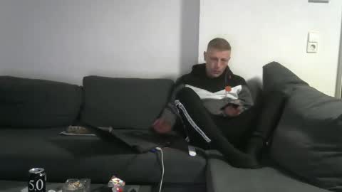 Snapshot of 012germanboy chatting on January 31, 9:02 pm 012germanboy online show from January 31, 9:02 pm