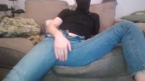 Cute boi online show from December 5, 5:31 pm