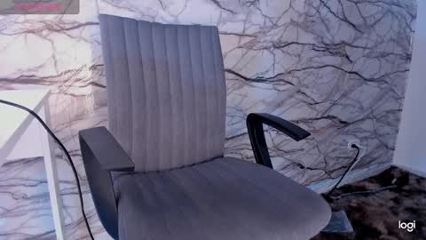 naty online show from February 17, 6:04 pm