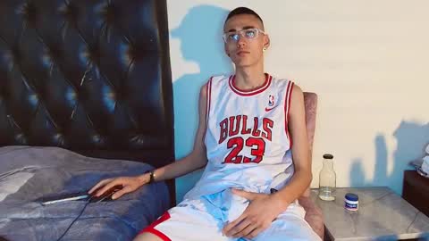 Snapshot of 0_ojacob chatting on October 5, 5:55 pm 0 oJacob online show from October 5, 5:55 pm