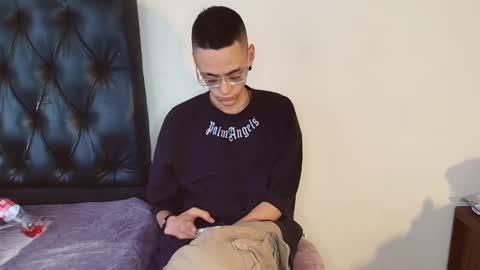 Snapshot of 0_ojacob chatting on October 6, 6:49 pm 0 oJacob online show from October 6, 6:49 pm