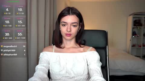 Olivia online show from November 5, 11:05 pm