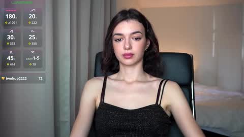 Olivia online show from November 26, 10:00 pm