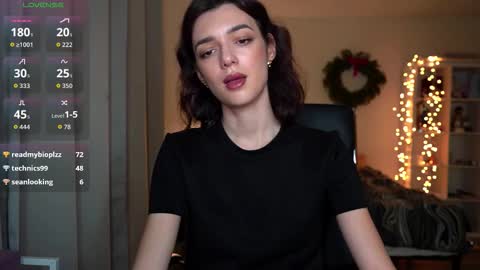 Olivia online show from December 17, 2:50 am