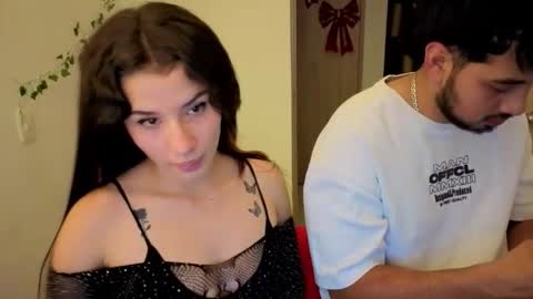 Steven  e online show from December 4, 12:53 am