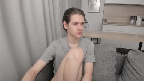 Snapshot of 0verlandd chatting on September 30, 1:38 pm Adam online show from September 30, 1:38 pm