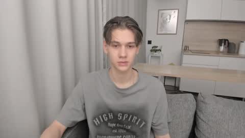 Snapshot of 0verlandd chatting on October 12, 11:53 am Adam online show from October 12, 11:53 am