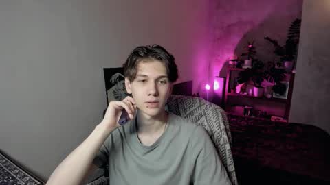 Snapshot of 0verlandd chatting on November 11, 2:06 pm Adam online show from November 11, 2:06 pm