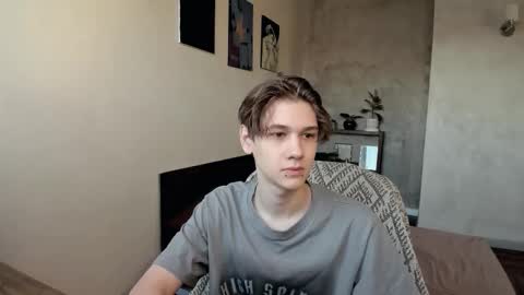 Snapshot of 0verlandd chatting on December 1, 3:22 am Adam online show from December 1, 3:22 am