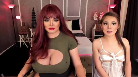 Snapshot of 10incheskinkynastytrans chatting on February 11, 1:41 am Sasha Banks online show from February 11, 1:41 am