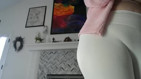 Aurora Willows online show from February 23, 6:49 pm