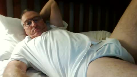 Snapshot of 123456ant chatting on December 8, 11:57 am 123456ant online show from December 8, 11:57 am