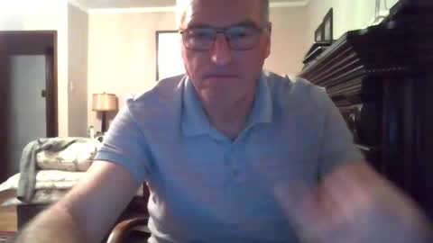 Snapshot of 123456ant chatting on February 15, 10:42 pm 123456ant online show from February 15, 10:42 pm