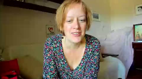 Snapshot of 12ennie chatting on July 17, 7:04 am 12ennie online show from July 17, 7:04 am
