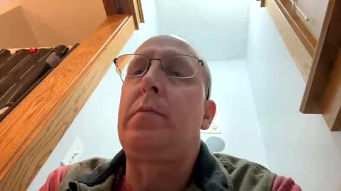 Snapshot of 16510 chatting on October 18, 1:56 pm 16510 online show from October 18, 1:56 pm