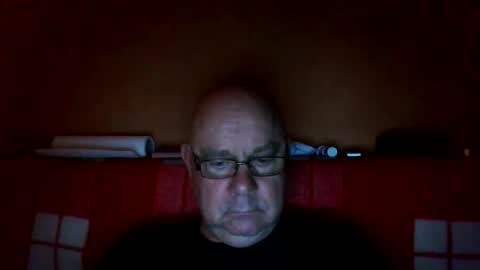 Snapshot of 17revox chatting on October 28, 7:49 pm 17revox online show from October 28, 7:49 pm