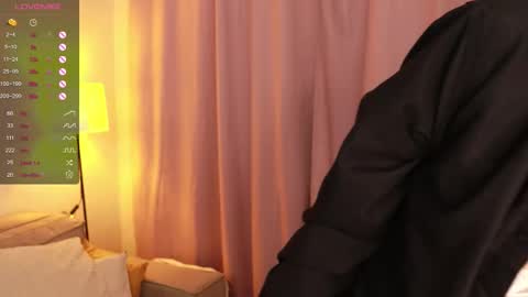 Leksi online show from November 17, 1:28 pm