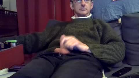 Snapshot of 18remy45 chatting on December 11, 5:48 pm 18remy45 online show from December 11, 5:48 pm