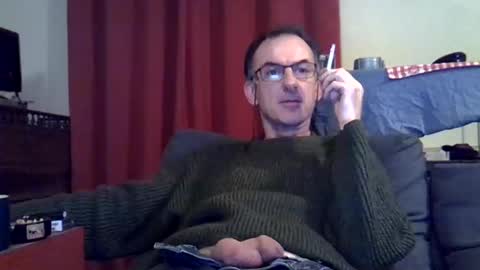 Snapshot of 18remy45 chatting on December 19, 6:23 pm 18remy45 online show from December 19, 6:23 pm