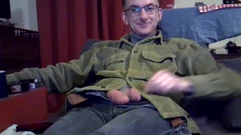 Snapshot of 18remy45 chatting on February 19, 9:14 pm 18remy45 online show from February 19, 9:14 pm