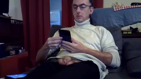 Snapshot of 18remy45 chatting on September 8, 4:17 pm 18remy45 online show from September 8, 4:17 pm