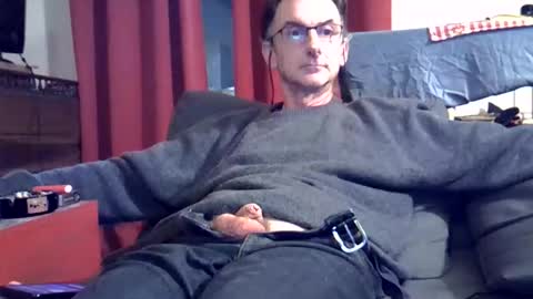 Snapshot of 18remy45 chatting on October 27, 10:47 pm 18remy45 online show from October 27, 10:47 pm