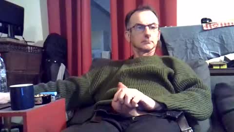 Snapshot of 18remy45 chatting on December 18, 9:43 pm 18remy45 online show from December 18, 9:43 pm