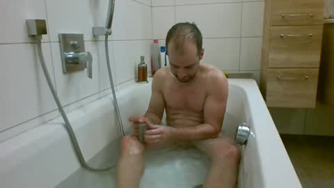 Snapshot of 19berni91 chatting on December 12, 5:15 pm berni online show from December 12, 5:15 pm