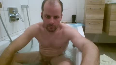 Snapshot of 19berni91 chatting on February 26, 6:54 pm berni online show from February 26, 6:54 pm