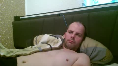 Snapshot of 19berni91 chatting on September 14, 6:01 am berni online show from September 14, 6:01 am