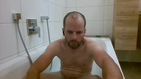 Snapshot of 19berni91 chatting on October 25, 6:46 pm berni online show from October 25, 6:46 pm