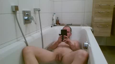 Snapshot of 19berni91 chatting on November 2, 2:41 pm berni online show from November 2, 2:41 pm