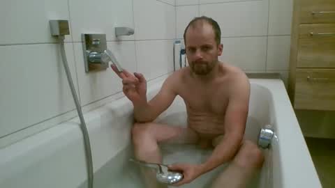 Snapshot of 19berni91 chatting on November 4, 7:02 pm berni online show from November 4, 7:02 pm