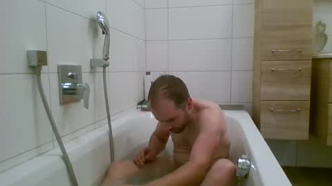 Snapshot of 19berni91 chatting on November 26, 2:29 pm berni online show from November 26, 2:29 pm