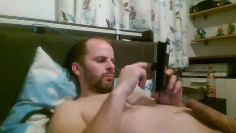 Snapshot of 19berni91 chatting on December 1, 7:19 pm berni online show from December 1, 7:19 pm