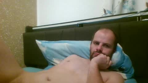 Snapshot of 19berni91 chatting on December 2, 7:31 pm berni online show from December 2, 7:31 pm