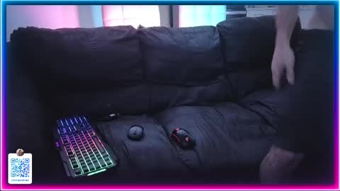 19reddragon86 online show from October 4, 8:18 pm