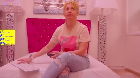 AMANDA online show from May 11, 4:18 am