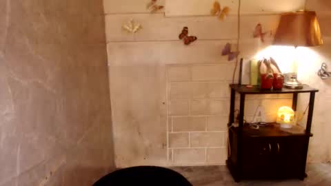 angel online show from March 1, 8:55 pm