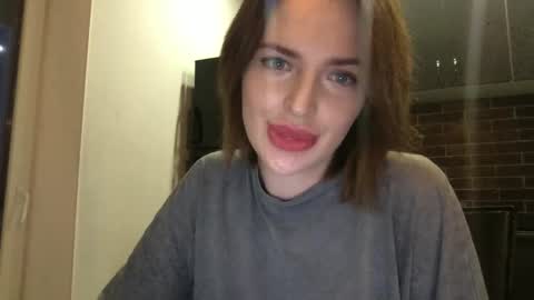 Snapshot of 1dove chatting on January 10, 2:45 pm DOVE online show from January 10, 2:45 pm