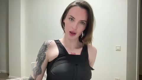 Snapshot of 1dove chatting on September 14, 7:35 pm DOVE online show from September 14, 7:35 pm