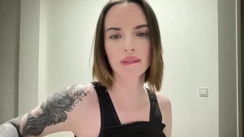 Snapshot of 1dove chatting on September 20, 7:04 pm DOVE online show from September 20, 7:04 pm