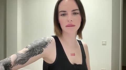 Snapshot of 1dove chatting on September 22, 5:48 pm DOVE online show from September 22, 5:48 pm