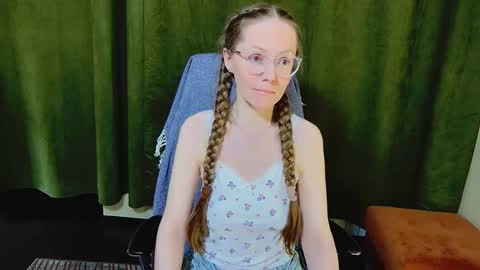    online show from February 25, 4:05 pm