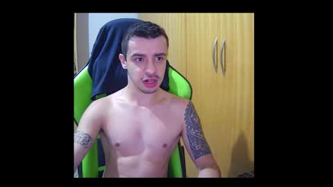 Snapshot of 1good_vibes1 chatting on November 5, 4:23 am 1good_vibes1 online show from November 5, 4:23 am