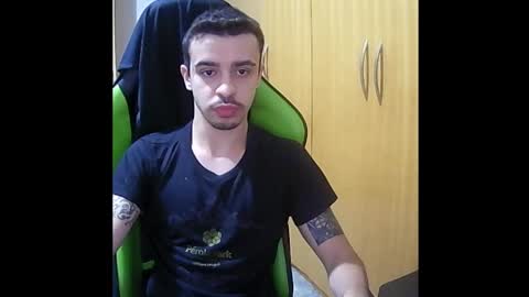 Snapshot of 1good_vibes1 chatting on November 11, 3:50 am 1good_vibes1 online show from November 11, 3:50 am