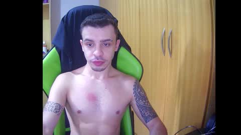 1good_vibes1 online show from January 6, 6:11 pm